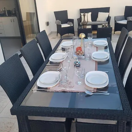 Seafront Penthouse With Large Terrace And Panoramic Views-mellieha Bay Ghadira Apartment Is-Sellum
