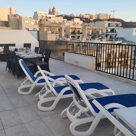 דירה Seafront Penthouse With Large Terrace And Panoramic Views-mellieha Bay Ghadira